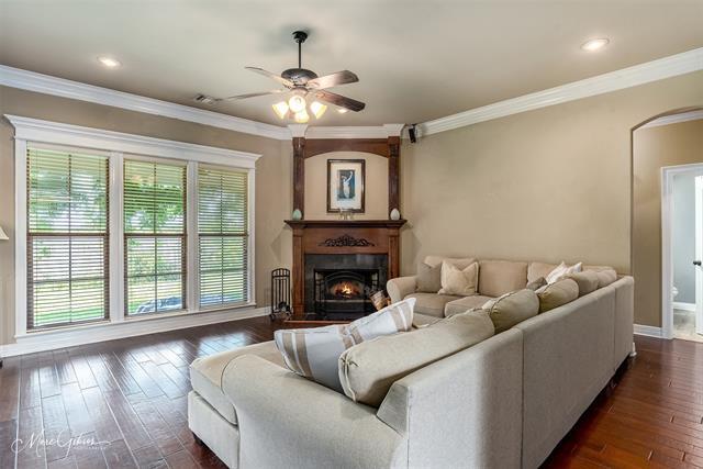 Building Photo - 244 Gloucester Dr