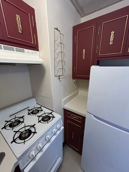 Building Photo - 2508 33rd Ave S