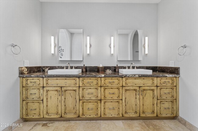 Building Photo - 14541 E Gamble Ln