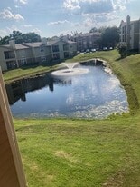 Building Photo - 2550 N Alafaya Trl