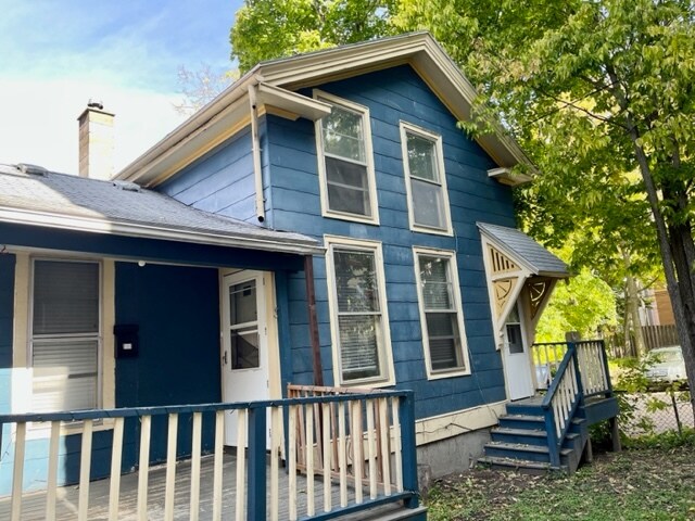 Building Photo - 114 E Dayton St