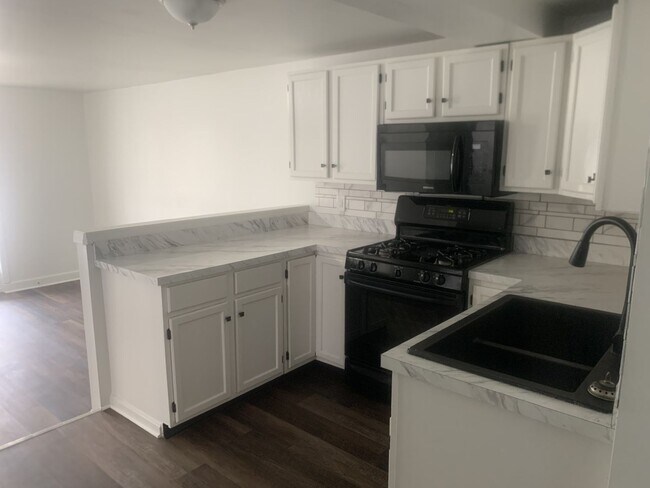 Building Photo - 41-43 North Main Street