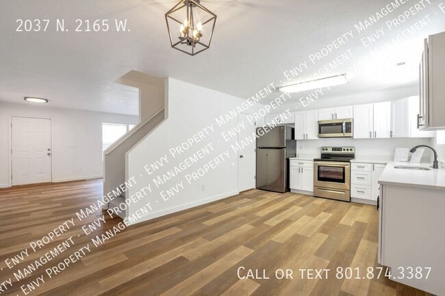 Building Photo - 2037 N 2165 W