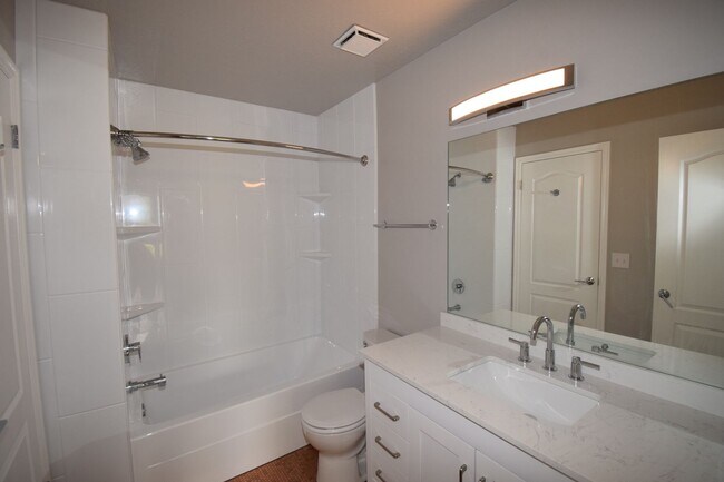 Building Photo - 3 Bedroom 2 Bath House in Midvale!!!
