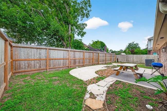 Building Photo - 5814 N Magazine Cir