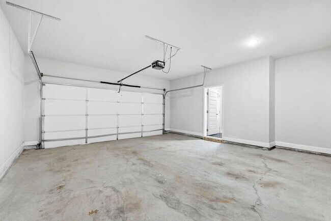 Building Photo - 6065 Arbor Knoll Pl