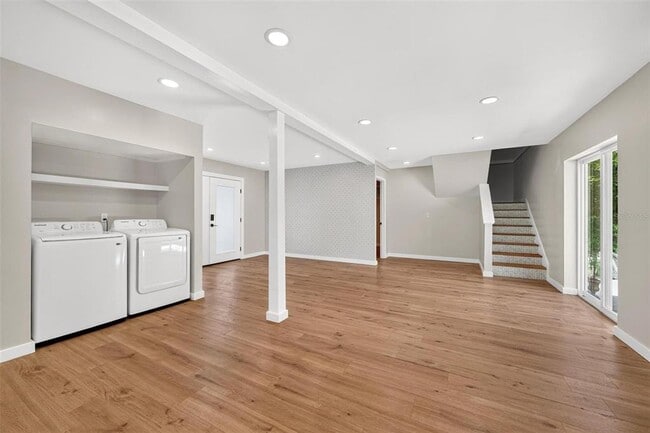 Building Photo - 1099 Grove Ave