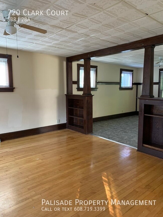 Building Photo - 720 Clark Ct