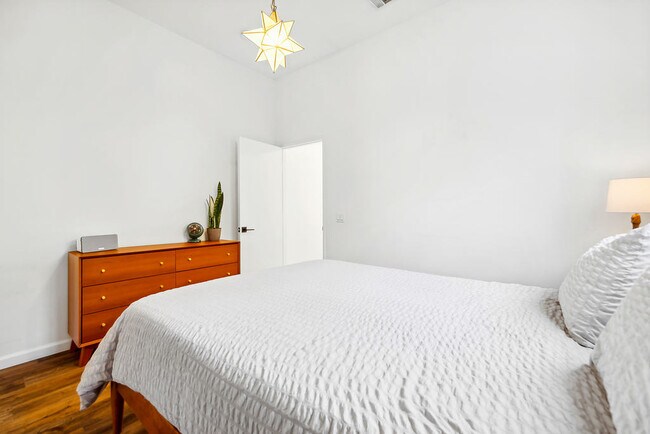 Building Photo - 53545 Avenida Ramirez