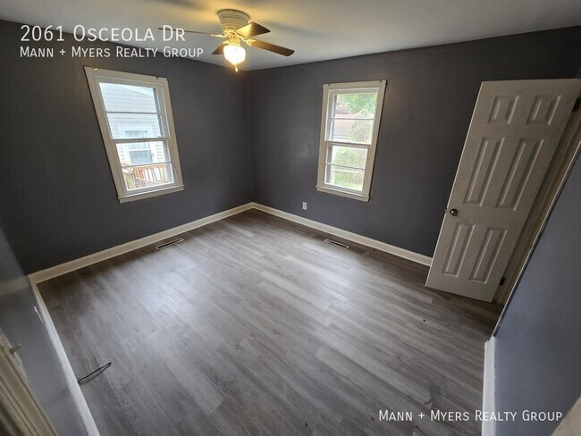 Building Photo - 2061 Osceola Dr