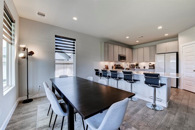 Building Photo - 3735 Rush Plns Ct