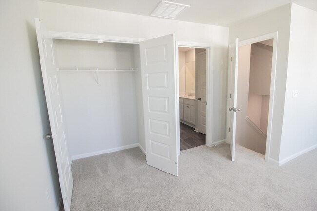 Building Photo - 1382 Speedway St