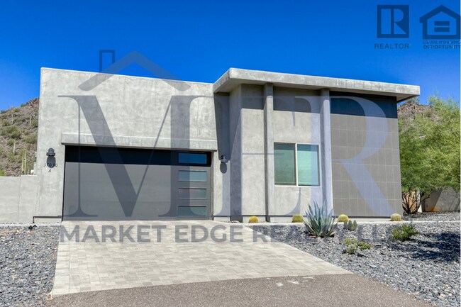 Building Photo - 2Bed/2.5Bath Home in Cave Creek! $1799 MOV...