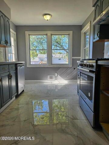 Building Photo - 622 Vaughn Ave