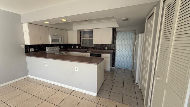 Building Photo - Unit 1 @1407 SE 24TH AVE