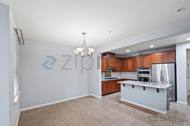 Building Photo - 3126 Fioli Way