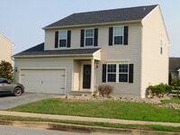 Building Photo - 104 Pebble Creek Dr