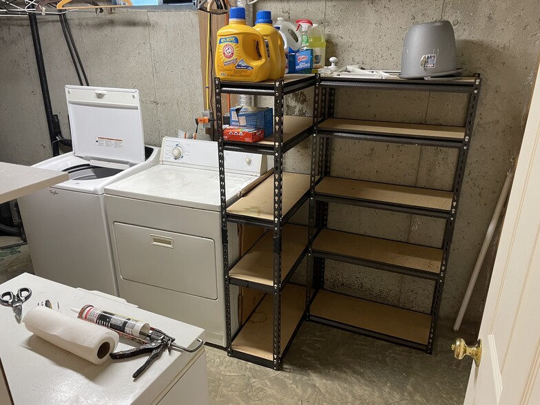 Shared laundry - 42 Dry Hill Rd