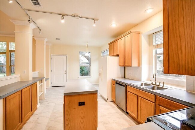 Building Photo - 6500 Abilene Trail