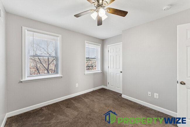 Building Photo - 6813 Bank St