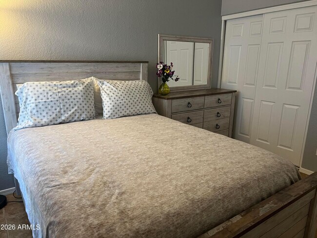 Building Photo - 255 S Kyrene Rd