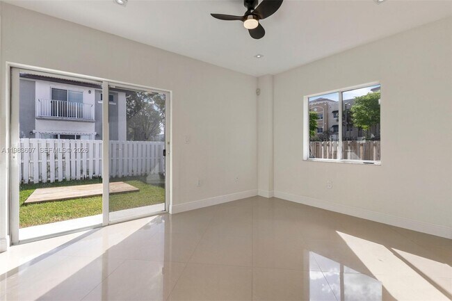 Building Photo - 2897 SW 129th Way