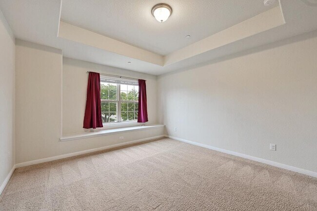 Building Photo - 1300 Catalan Rd