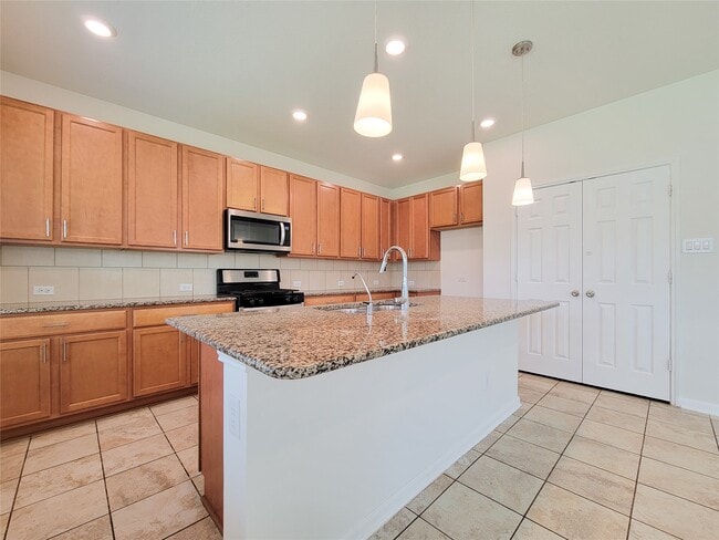 Building Photo - 14108 Wedgewood Lakes Ct