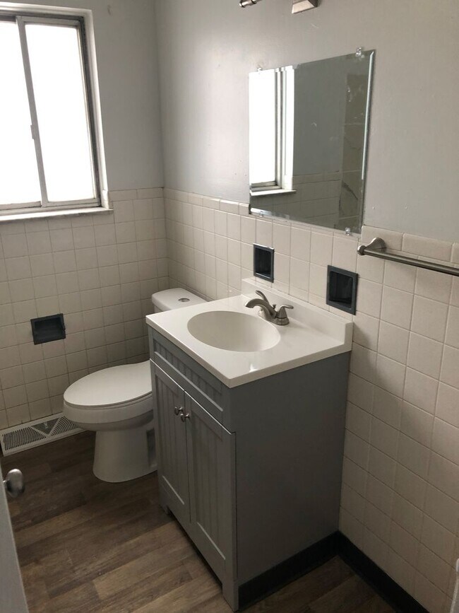 Building Photo - LMB-Stow Apts, LLC  for First Prop II..
