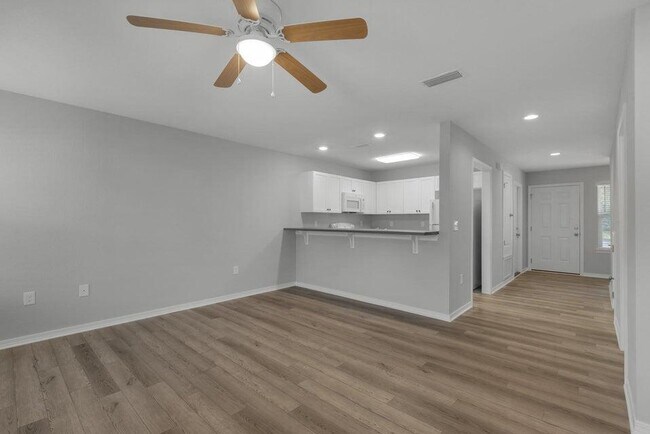 Building Photo - 2259 Whitman Ln