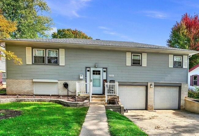 Primary Photo - 1153 Blackhawk Dr