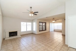 Building Photo - 5140 N 69th Ave
