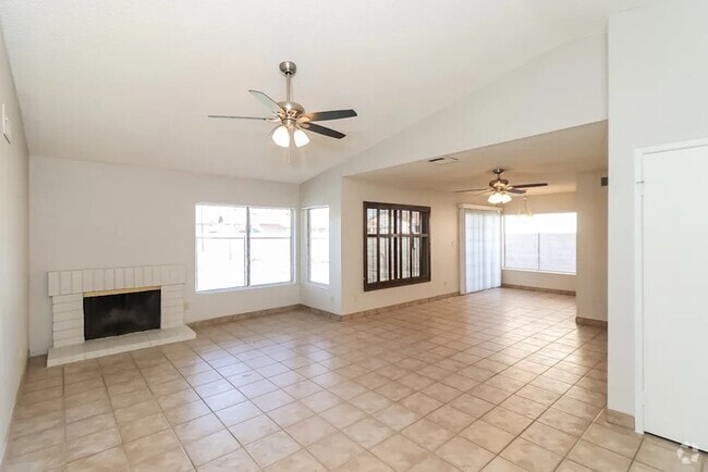 Building Photo - 5140 N 69th Ave