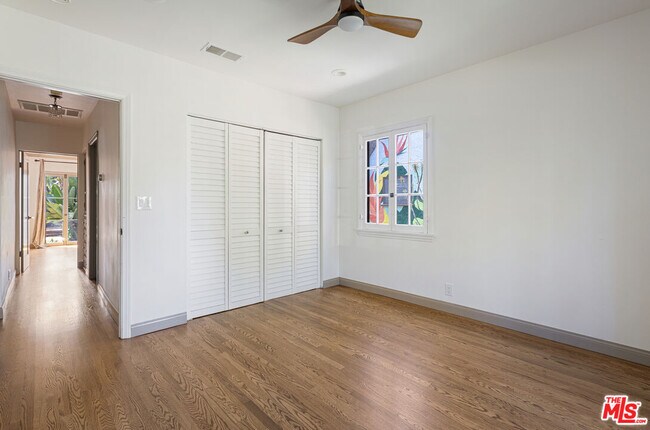 Building Photo - 1169 S Sierra Bonita Ave