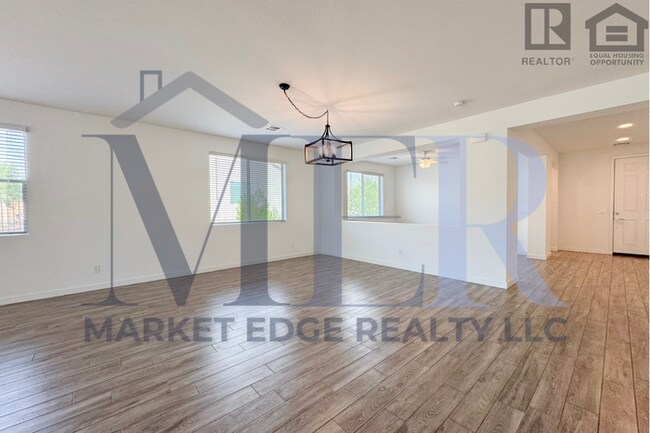 Building Photo - 2Bed/2Bath Gated Turnkey Home in Wickenbur...
