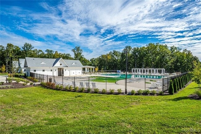 Primary Photo - 334 Hay Ml Aly