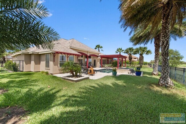 Building Photo - 22 Laguna Madre Dr