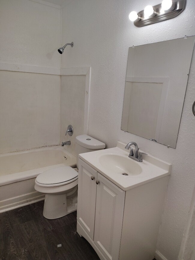 Building Photo - 144 Neatherwood Dr