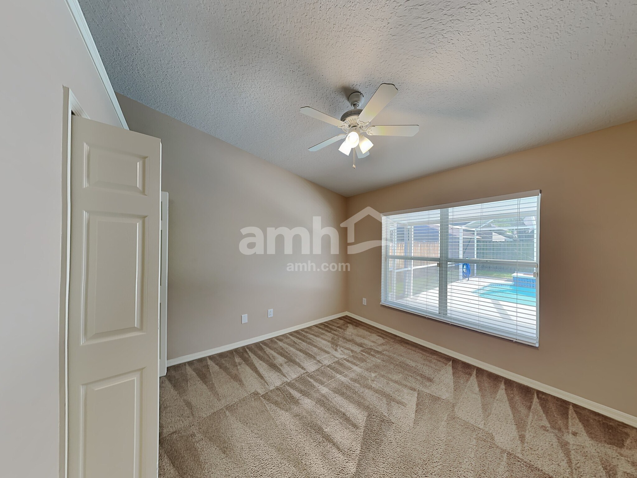 Building Photo - 7114 Colonial Lake Dr