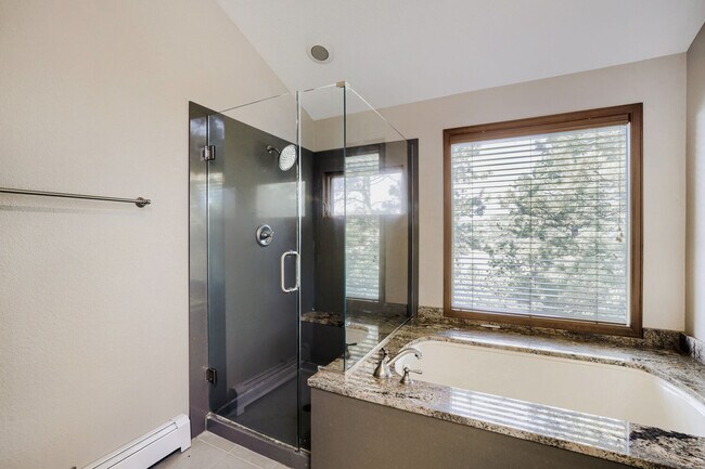Building Photo - 21648 Mountsfield Dr