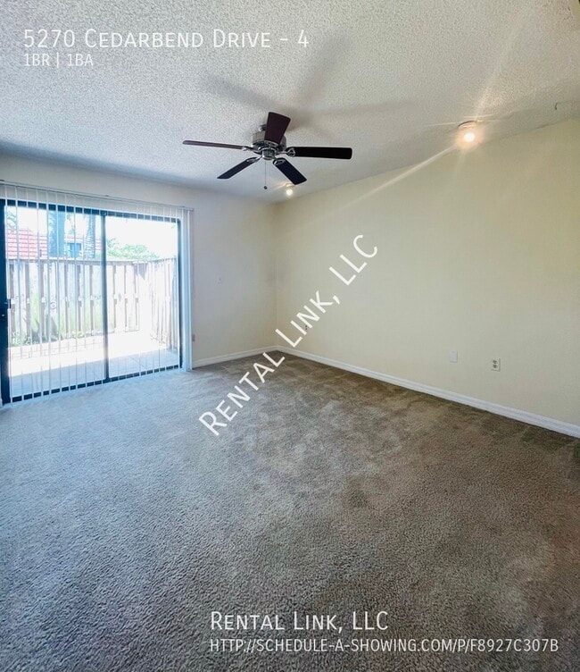 Building Photo - 5270 Cedarbend Dr