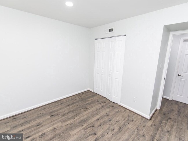 Building Photo - 15901 Perkins Ln