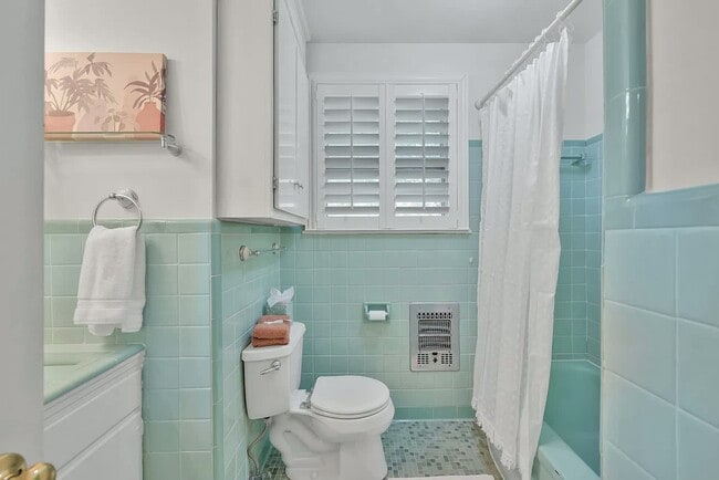 Building Photo - 6231 Henry Ford Dr