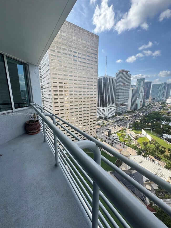 Building Photo - 335 S Biscayne Blvd