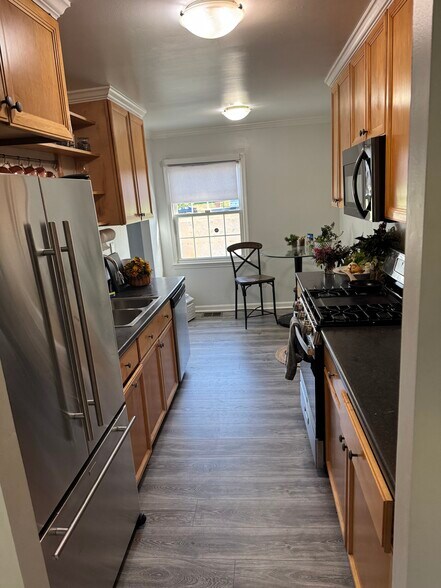 Building Photo - 14824 Palmerston Sq