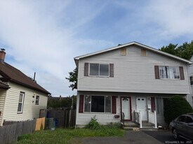 Building Photo - 107 Robin St