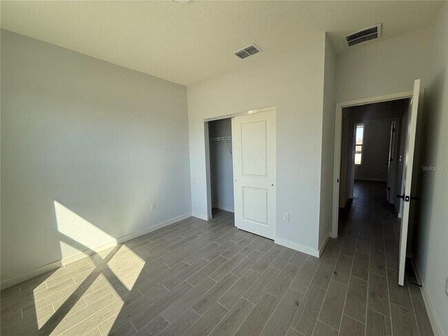 Building Photo - 76 Boston Ln