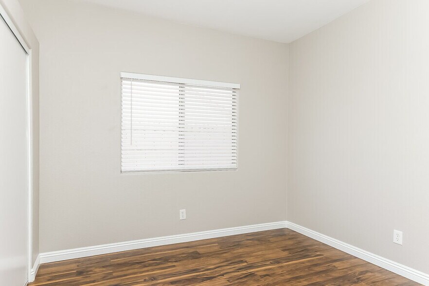 Building Photo - 828 Dulce Fountain Way