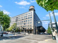 Building Photo - Marshall Wells - North facing Pearl District Loft w/parking/storage/ac