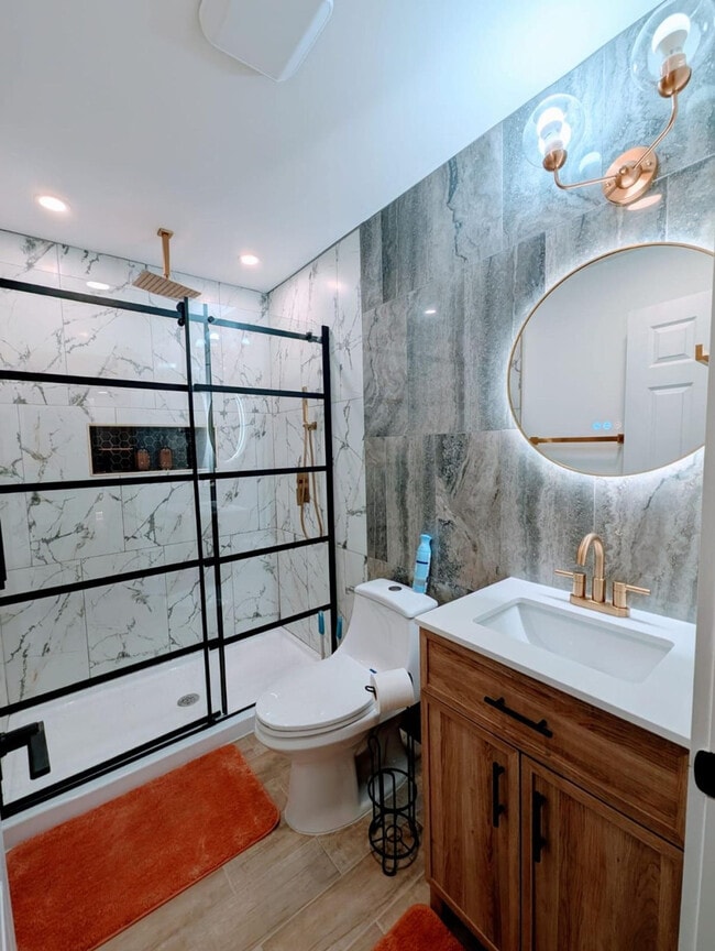 Building Photo - 10 Burnett Ferry Rd SW